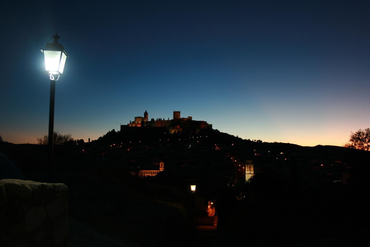 Mirador Tierra De Frontera Guest House Алкала ла Реал Екстериор снимка